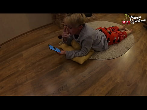 ❤️ Nora blondinka sesa velikega kurca in poskakuje na njem - analni seks ❤️ Ruski pornič na sl.porngipfy.ru